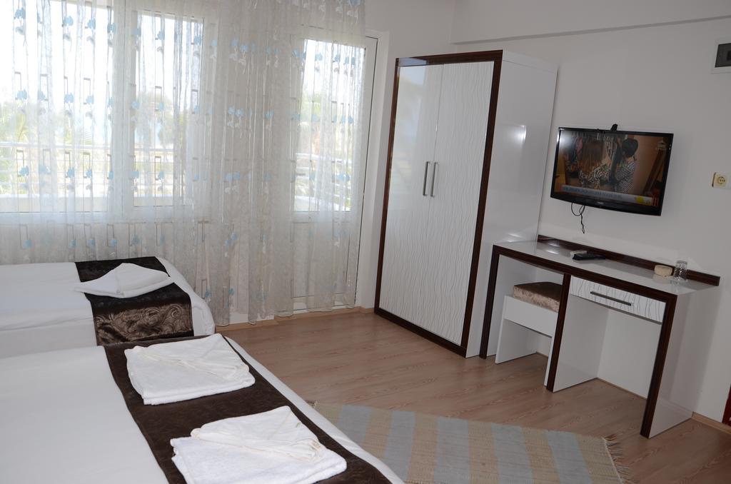 Hotel Simsek Finike Exterior photo