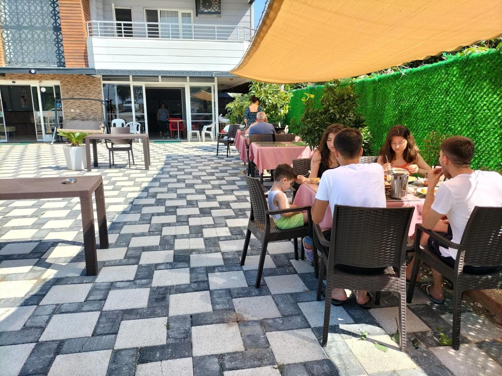 Hotel Simsek Finike Exterior photo