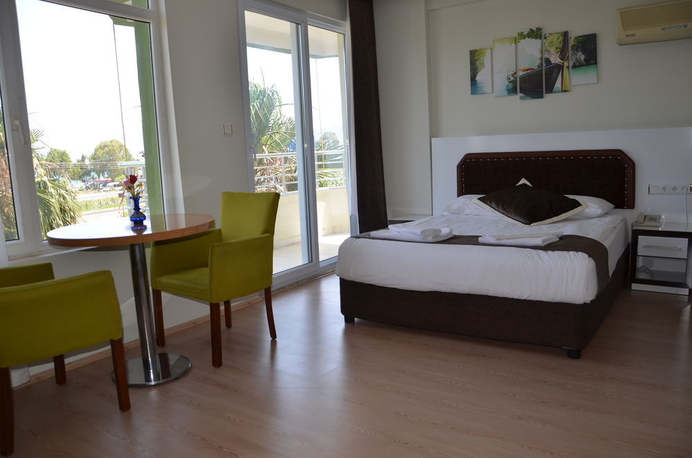 Hotel Simsek Finike Exterior photo